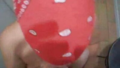 Sexy slet masturbeert op nederlandse sex films gratis videocamera